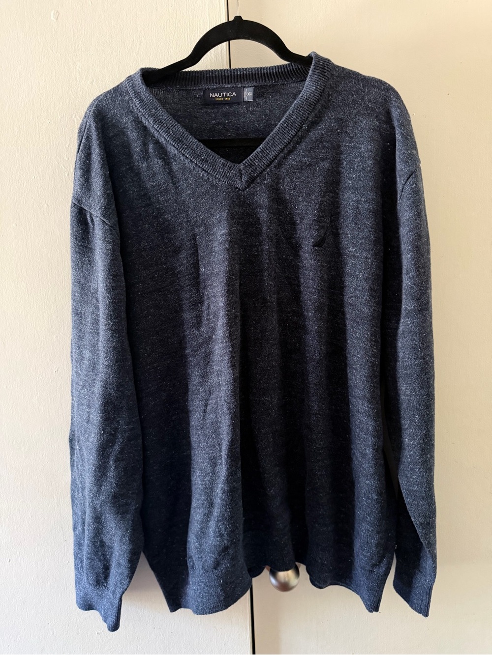 Nautica Men's V-Neck Sweater in Charcoal Heather
